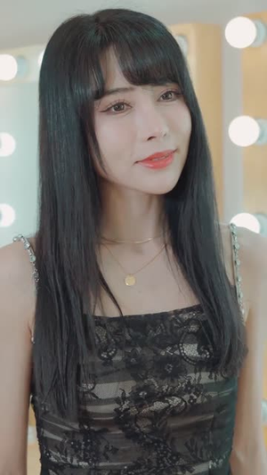 重生归来丑妻杀回顶流（100集）网络小短剧