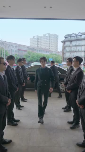 闪婚男神之周末请和我恋爱（30集全）集免费看短剧
