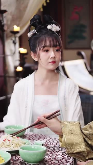 三结三散之但愿从未与君识（51集）女主谁演的