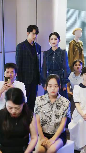 她在寒风中绽放（87集）热门短剧排行榜