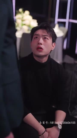 爱不单行（离婚冷她三年后，霍总膝盖跪穿了）火爆热门短剧