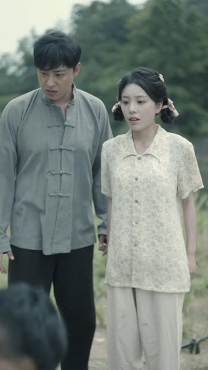 睁眼六零：我带全家顿顿啃排骨（50集）免费热门短剧