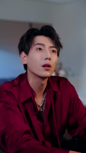 我一个小明星，搞点副业合理吧（82集）短剧热门合集